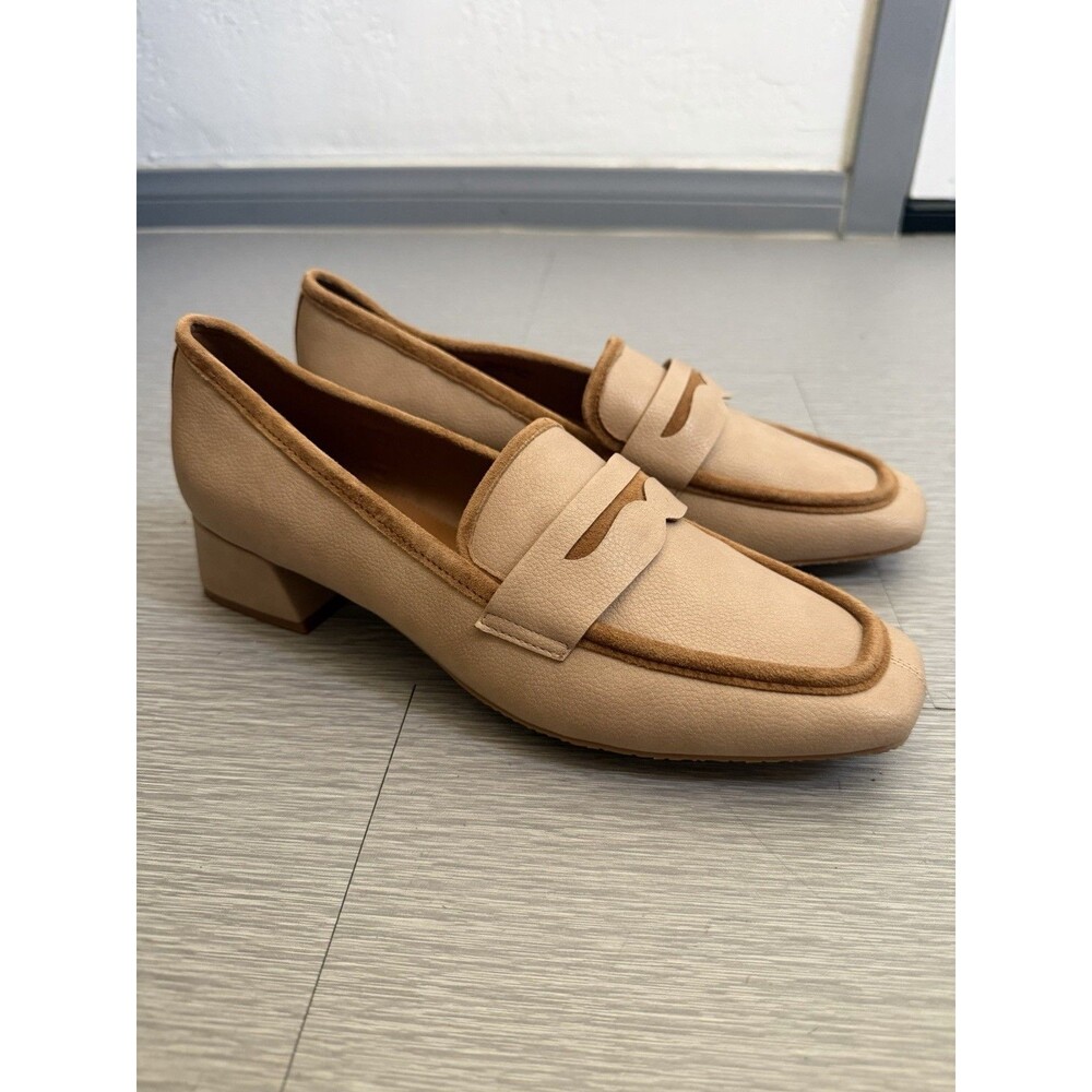 Donald Pliner Tristina Penny Loafer Pumps Tan Women’s Size 10M NWOB